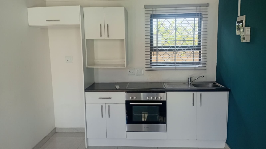 To Let 1 Bedroom Property for Rent in Siyakha Eastern Cape